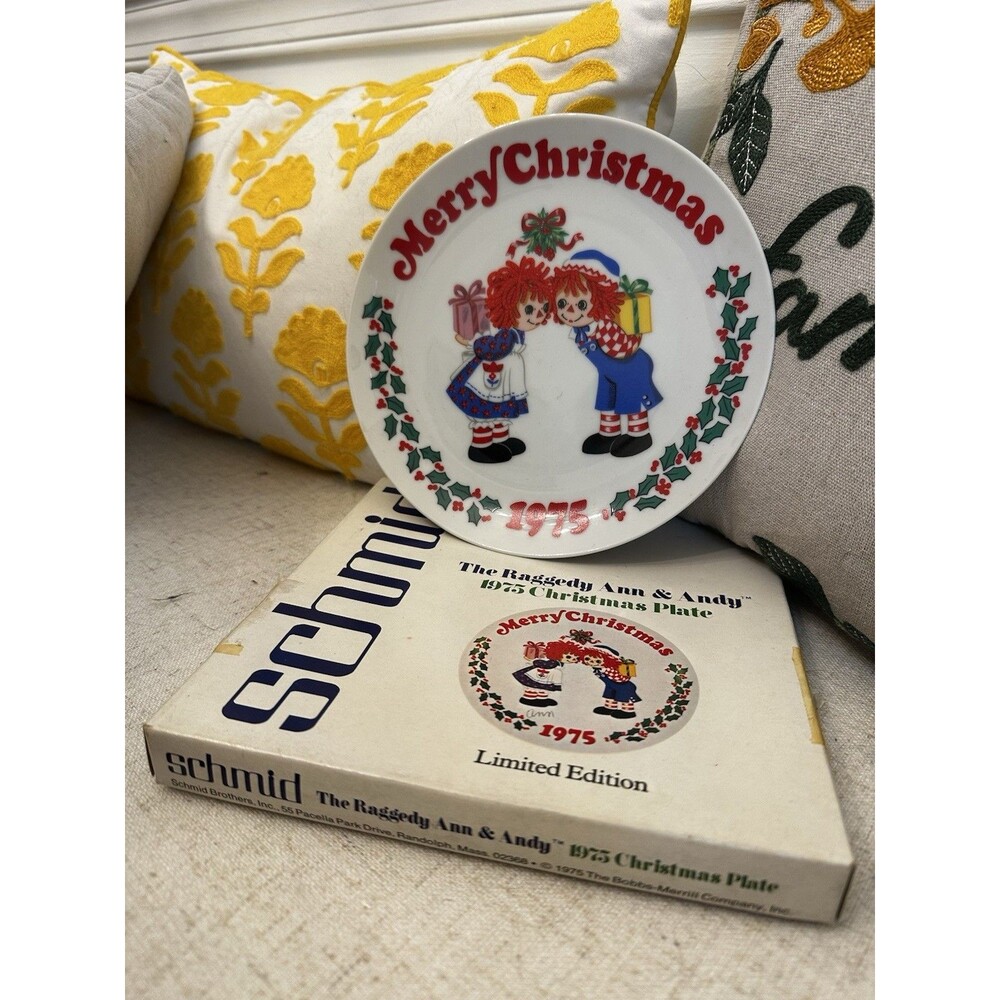 The Raggedy Ann 1975 Limited Edition Christmas Plate Collectible Vintage Retro